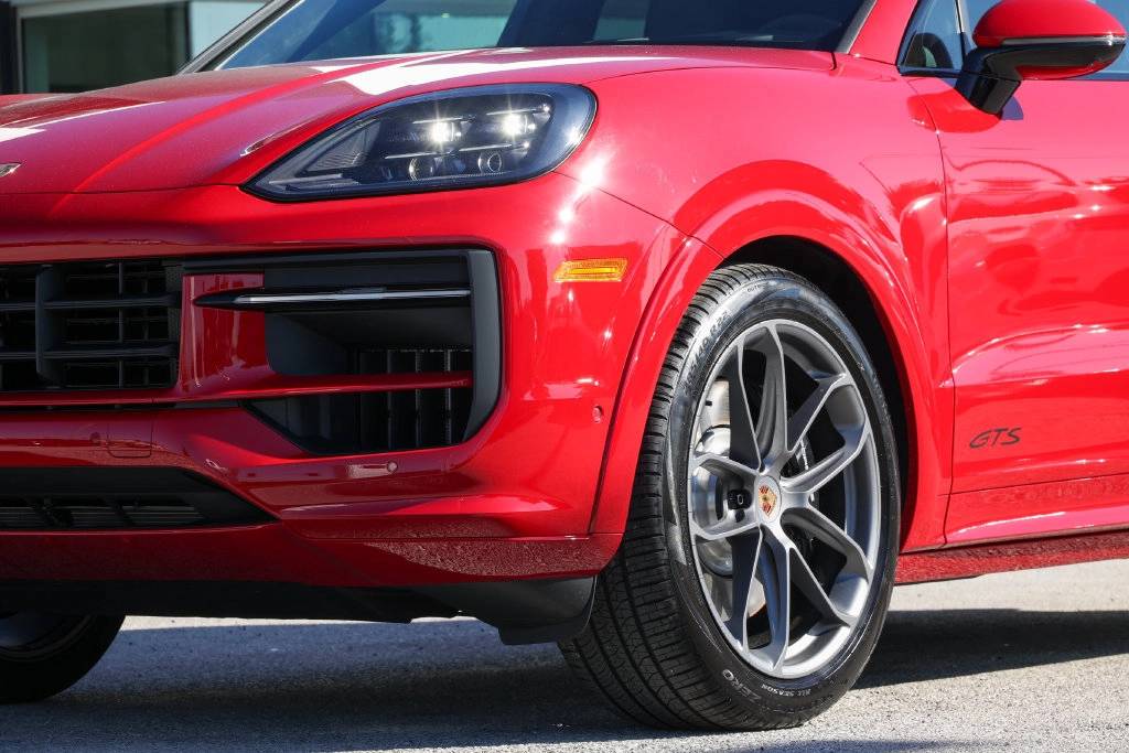 2026 Porsche Cayenne Coupe GTS