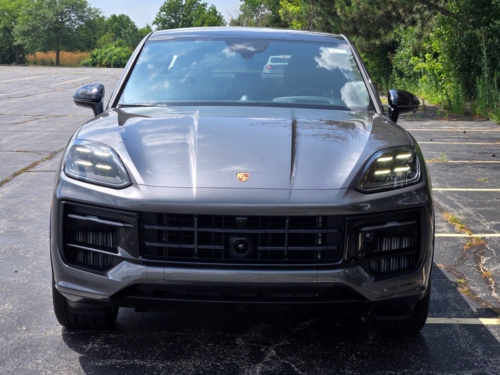 2025 Porsche Cayenne Coupe GTS