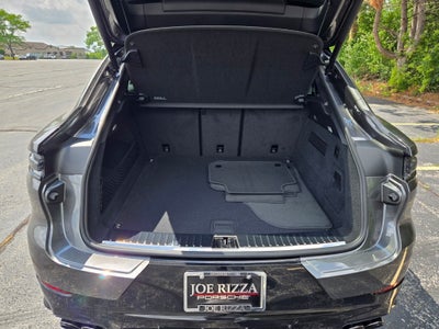 2025 Porsche Cayenne Coupe GTS