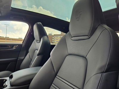 2025 Porsche Cayenne Coupe GTS