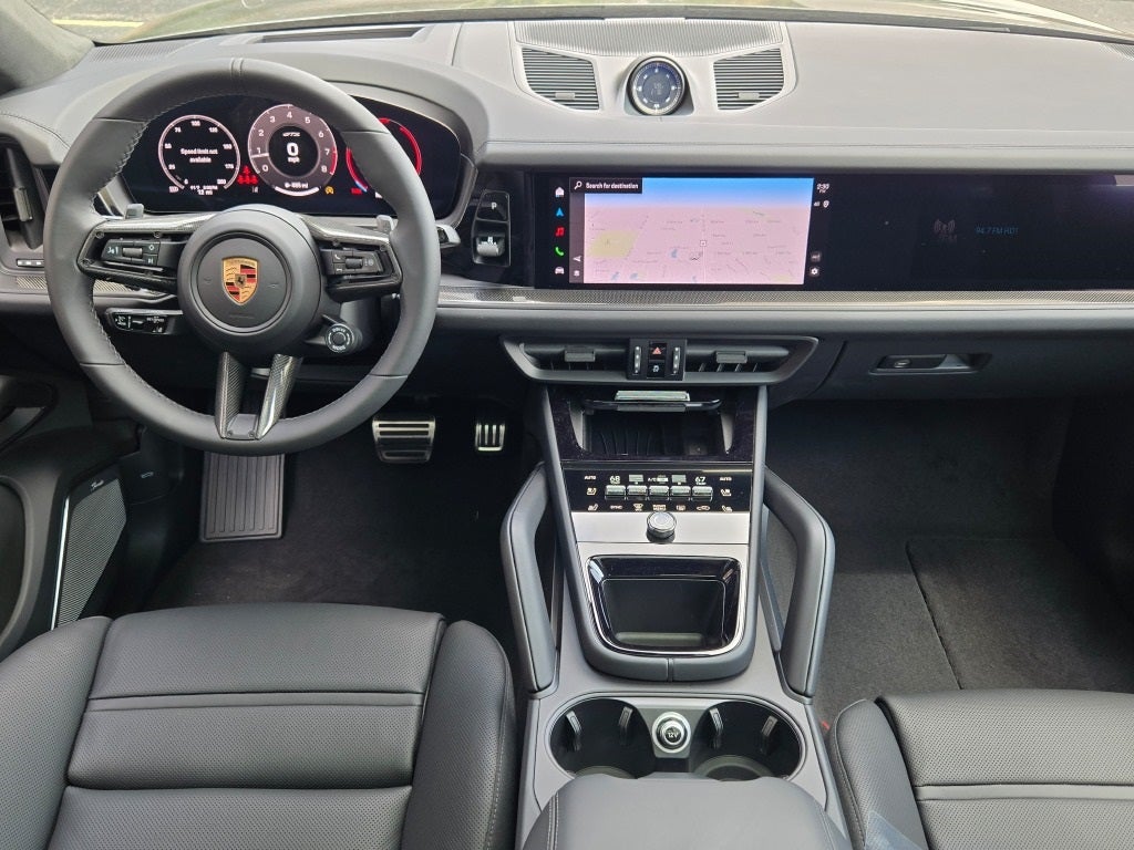 2025 Porsche Cayenne Coupe GTS