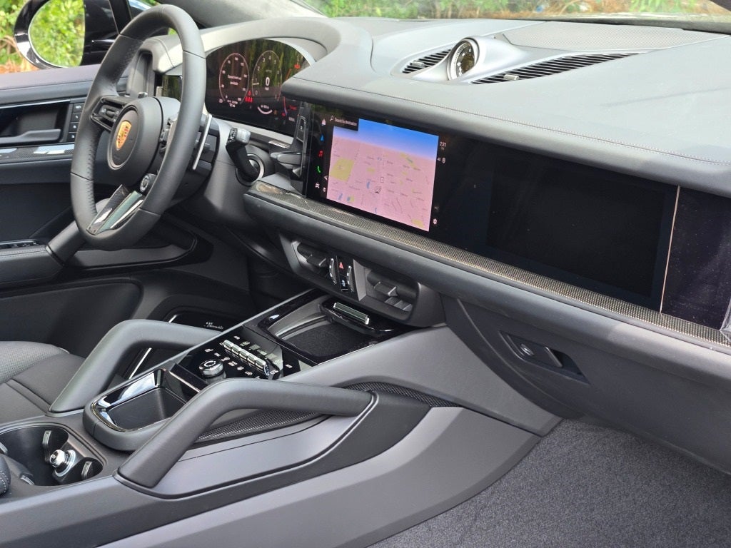 2025 Porsche Cayenne Coupe GTS