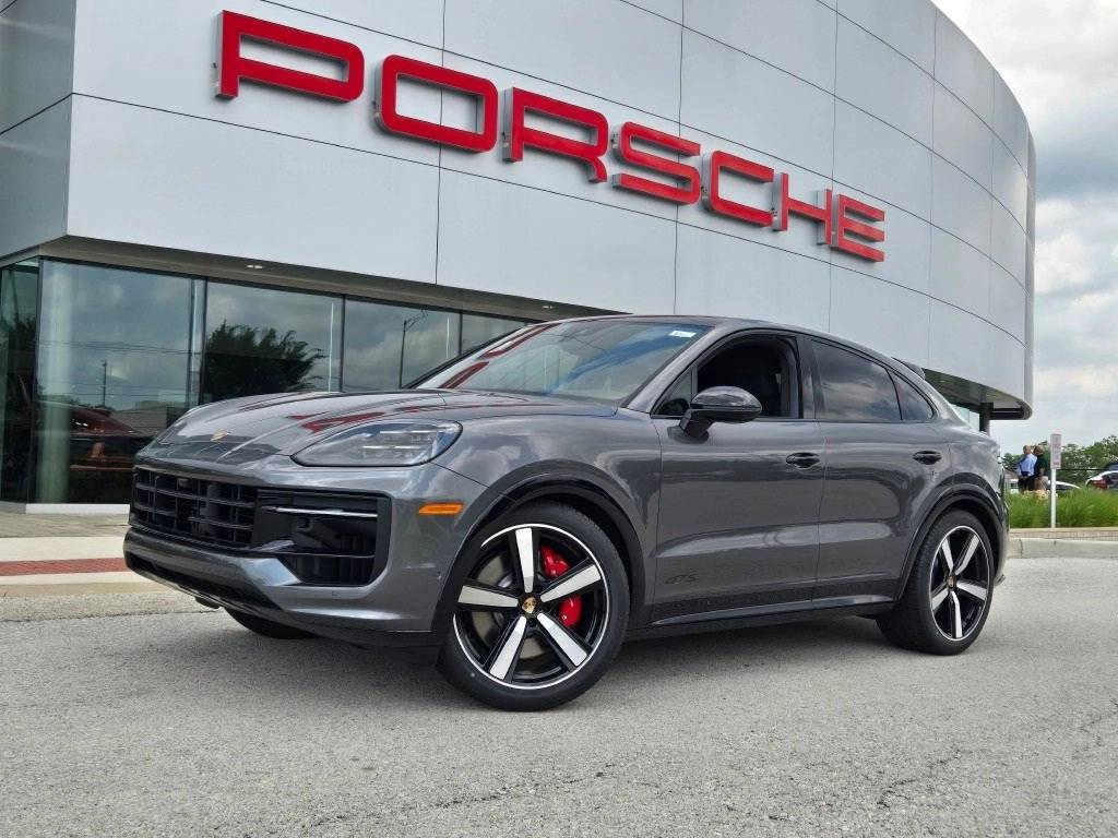 2025 Porsche Cayenne Coupe GTS