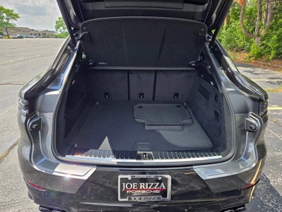2025 Porsche Cayenne Coupe GTS