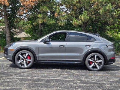 2025 Porsche Cayenne Coupe GTS