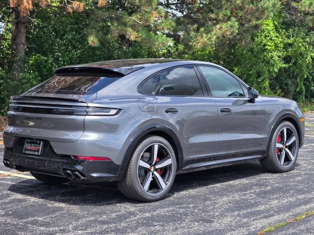 2025 Porsche Cayenne Coupe GTS