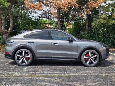 2025 Porsche Cayenne Coupe GTS