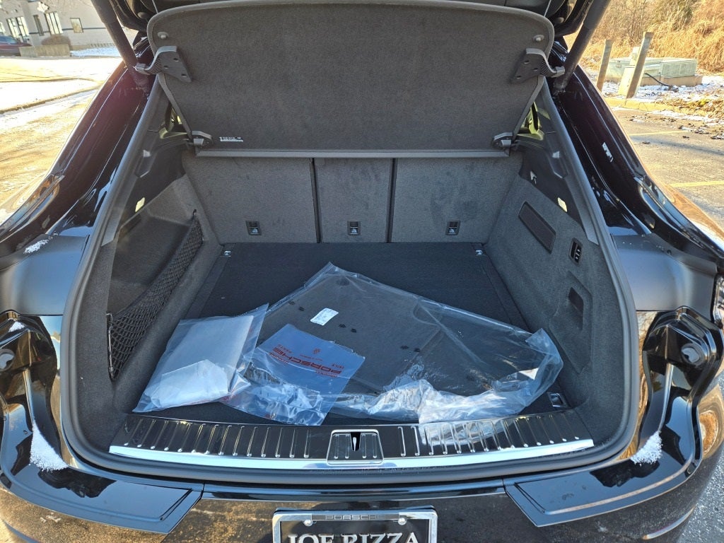 2026 Porsche Cayenne Coupe GTS