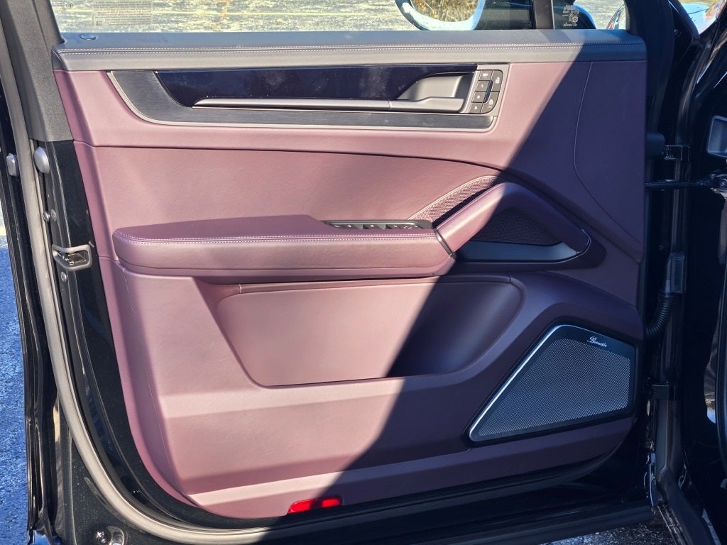 2026 Porsche Cayenne Coupe GTS