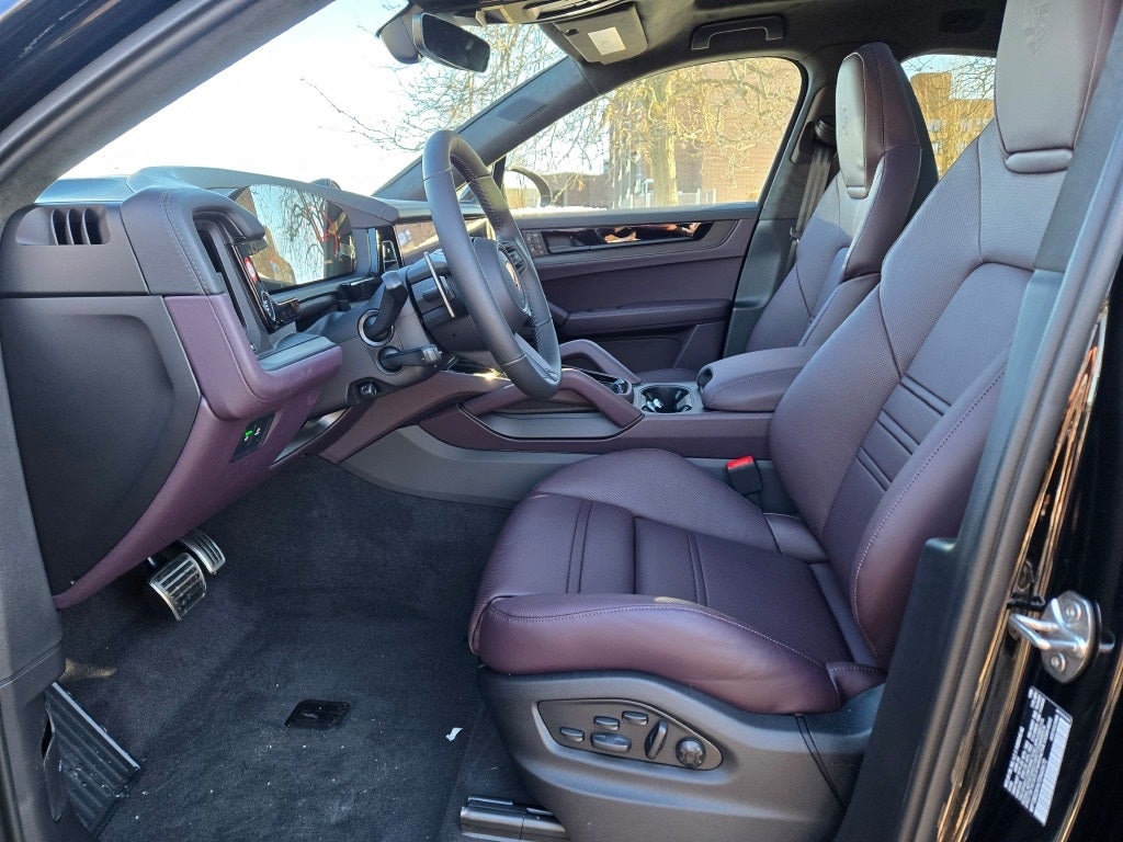 2026 Porsche Cayenne Coupe GTS