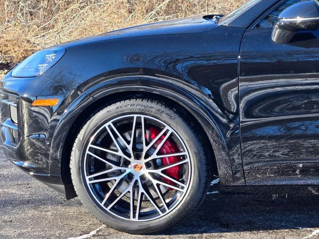 2026 Porsche Cayenne Coupe GTS