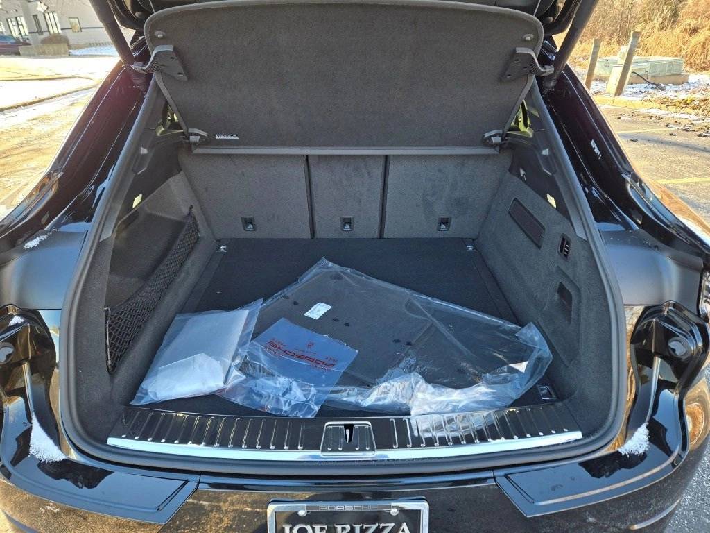 2026 Porsche Cayenne Coupe GTS