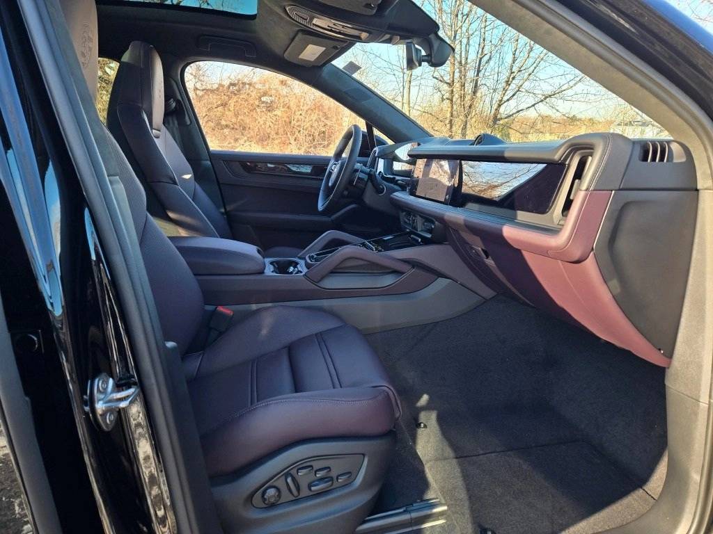 2026 Porsche Cayenne Coupe GTS