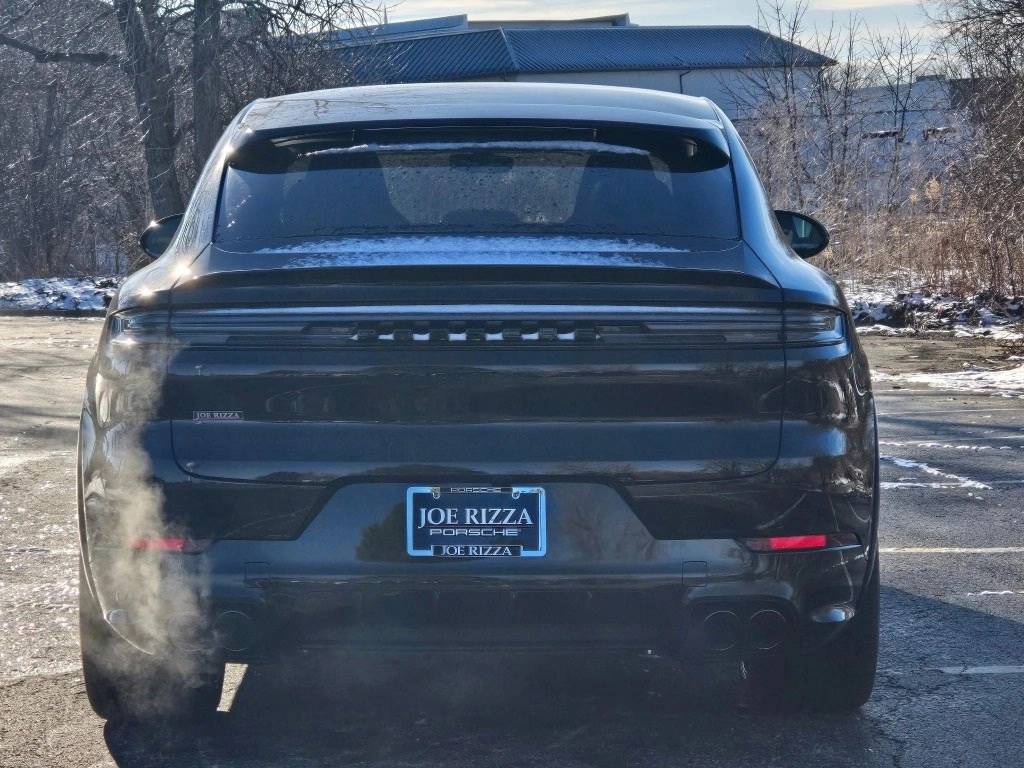 2026 Porsche Cayenne Coupe GTS