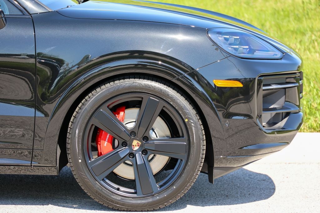 2026 Porsche Cayenne Coupe GTS