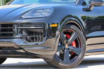 2026 Porsche Cayenne Coupe GTS