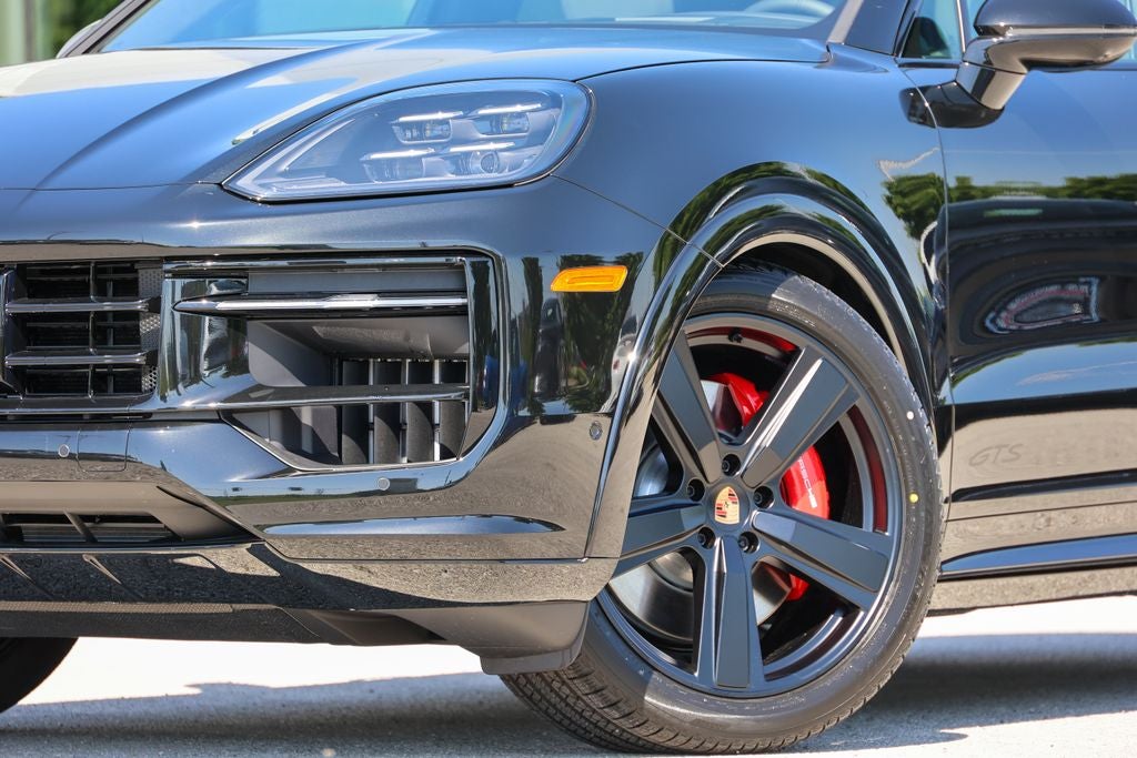 2026 Porsche Cayenne Coupe GTS