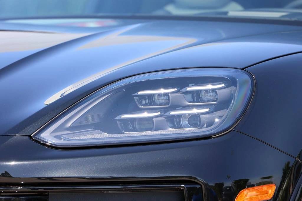 2026 Porsche Cayenne Coupe GTS