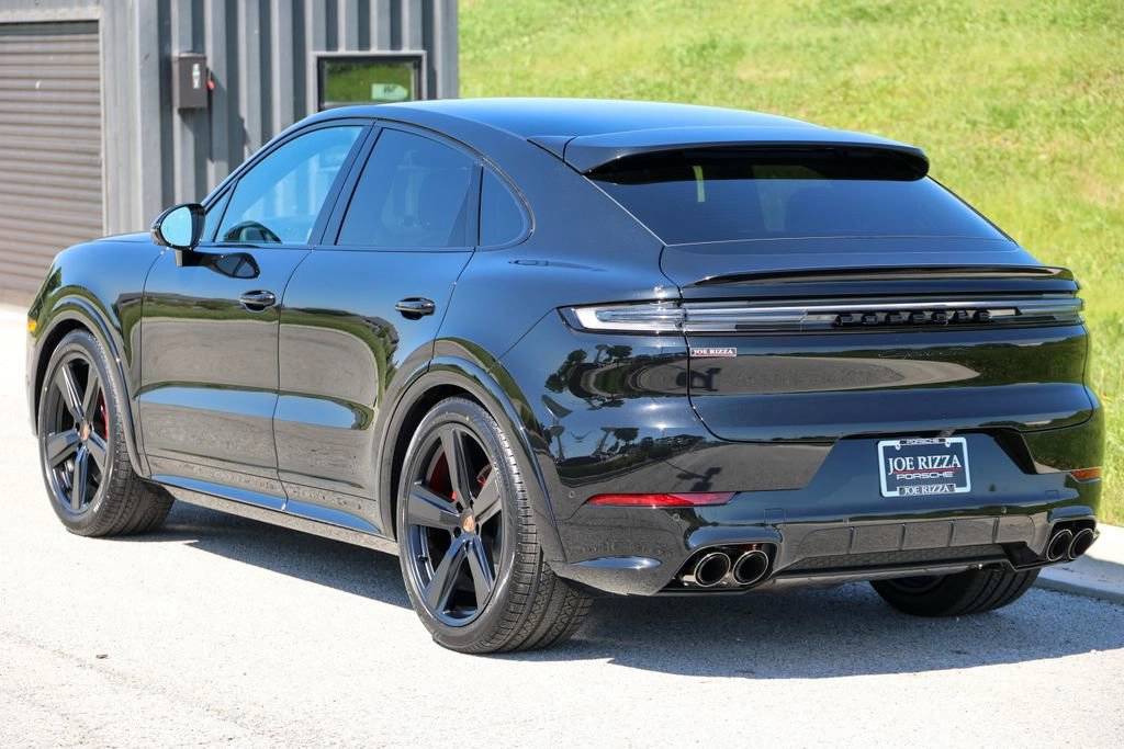 2026 Porsche Cayenne Coupe GTS