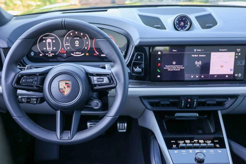 2026 Porsche Cayenne Coupe GTS