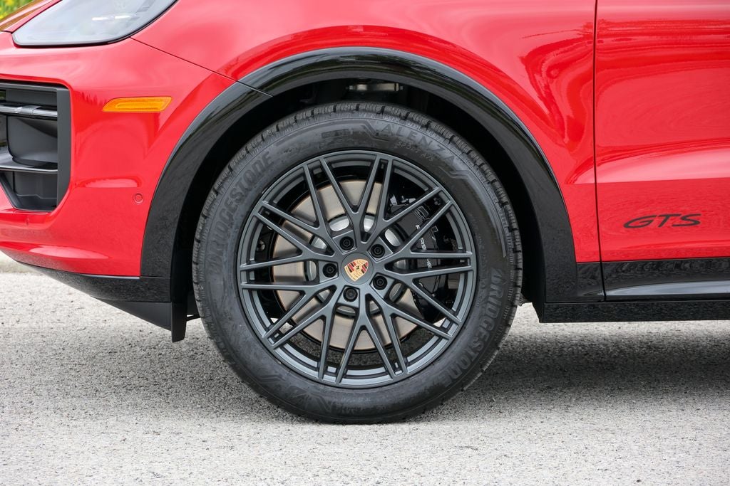 2026 Porsche Cayenne Coupe GTS