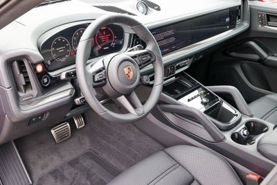 2026 Porsche Cayenne Coupe GTS