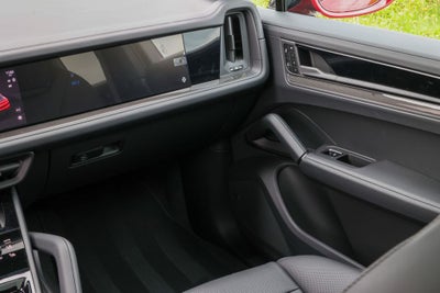 2026 Porsche Cayenne Coupe GTS