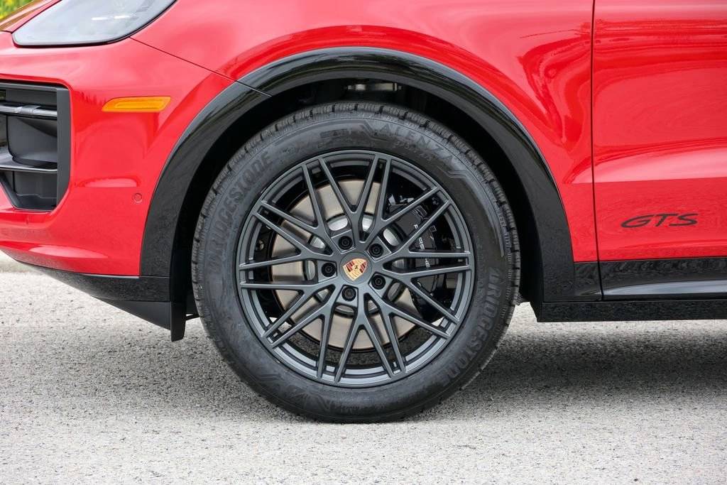 2026 Porsche Cayenne Coupe GTS