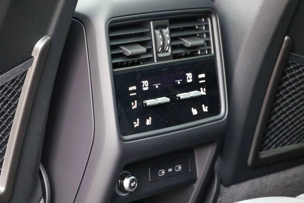 2026 Porsche Cayenne Coupe GTS