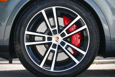 2026 Porsche Cayenne E-Hybrid Coupe S