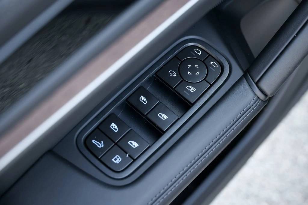 2026 Porsche Cayenne E-Hybrid Coupe S