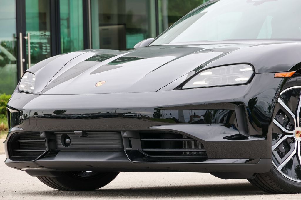 2026 Porsche Taycan 4 Black Edition 4