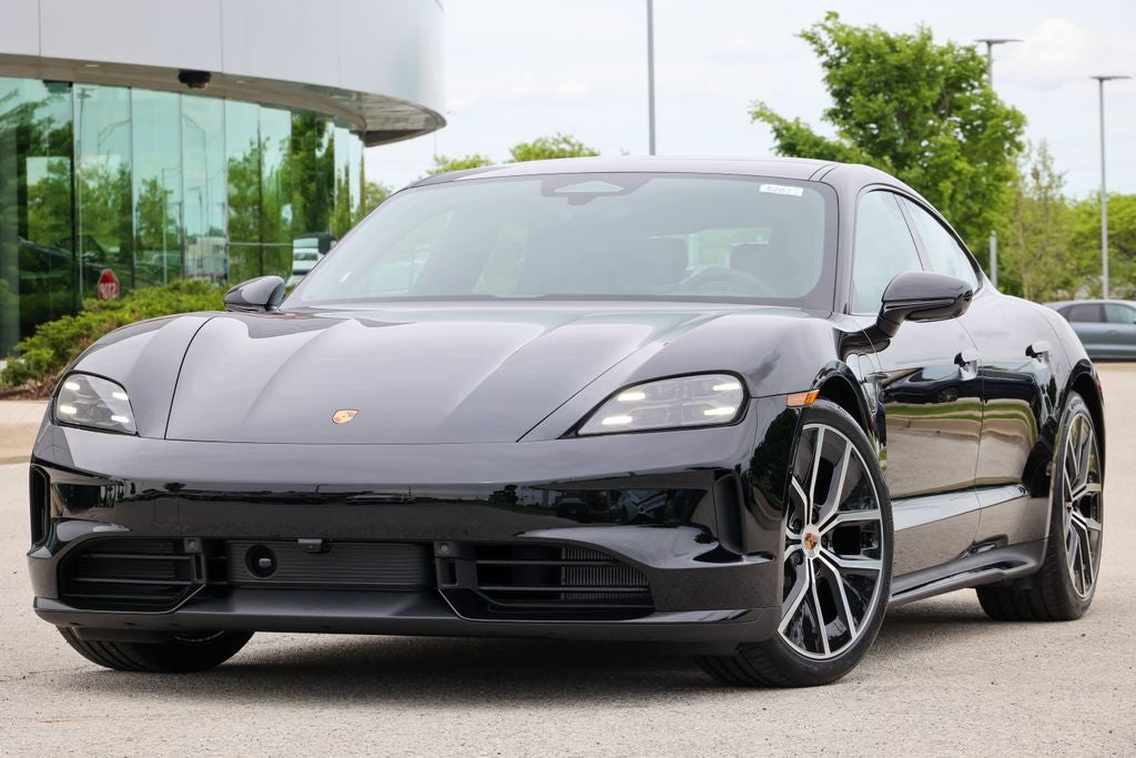2026 Porsche Taycan 4 Black Edition 4