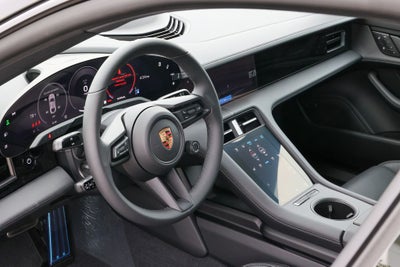 2026 Porsche Taycan 4 Black Edition 4
