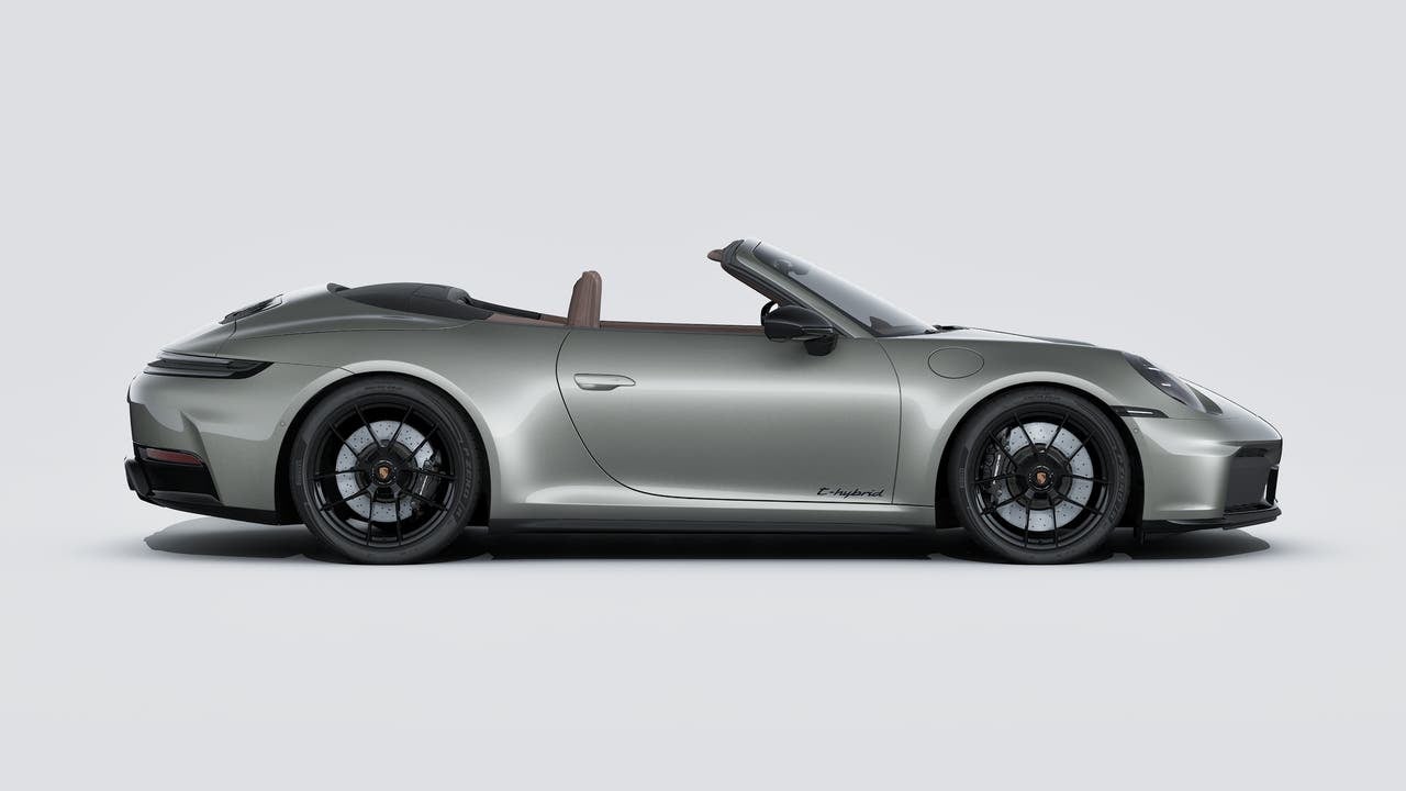 2026 Porsche 911 Carrera 4 GTS Cabriolet Base