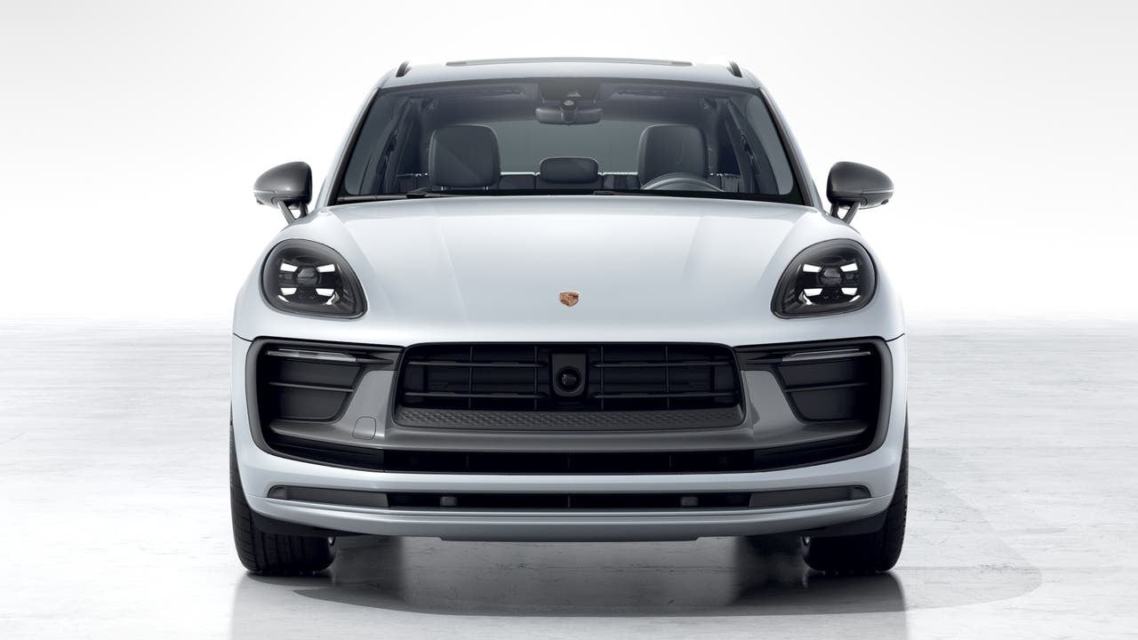 2026 Porsche Macan T Base