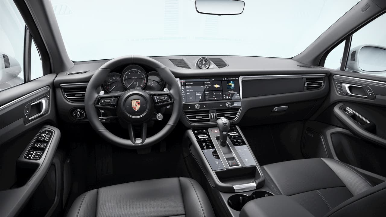 2026 Porsche Macan Base