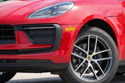 2026 Porsche Macan Base