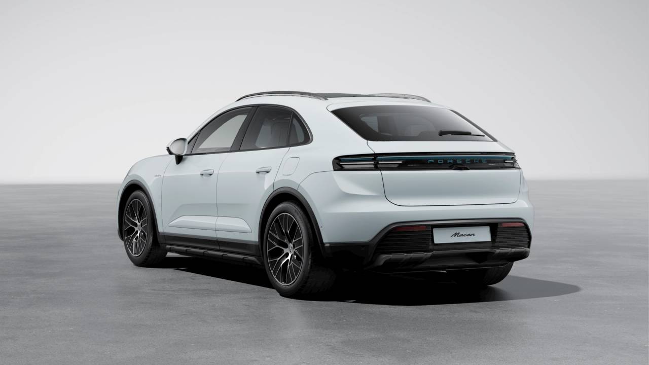 2026 Porsche Macan 4 Electric Base