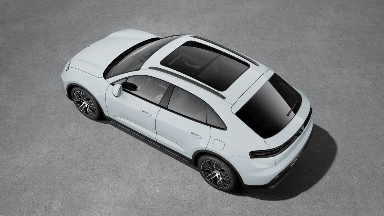 2026 Porsche Macan 4 Electric Base