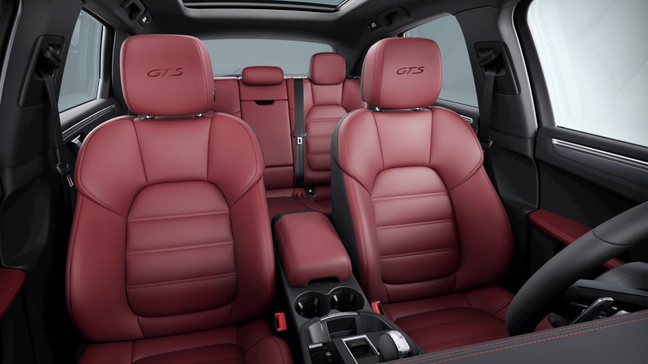 2026 Porsche Macan GTS Base