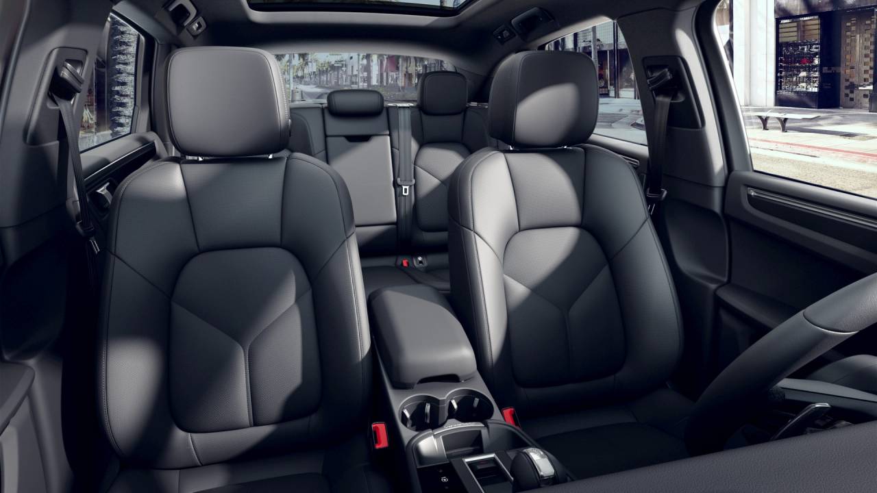 2026 Porsche Macan S Base