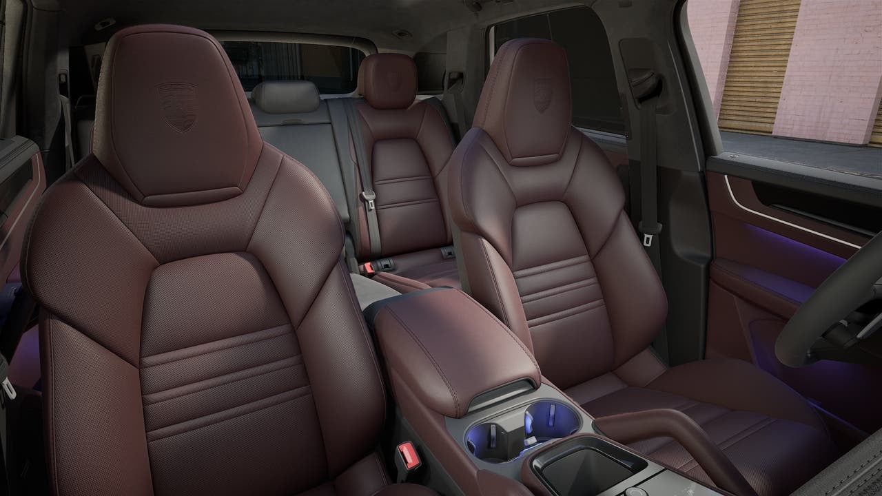 2027 Porsche Cayenne GTS Base