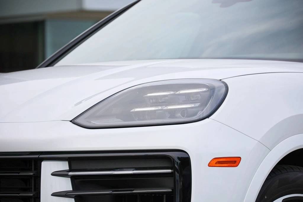 2026 Porsche Cayenne Coupe Base