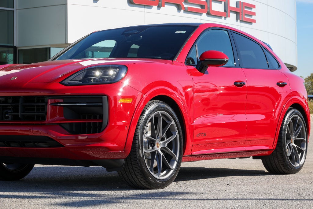 2026 Porsche Cayenne GTS Coupe GTS