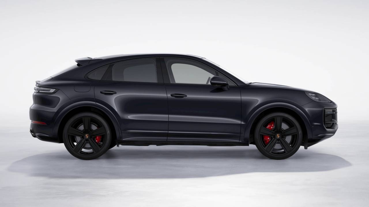 2026 Porsche Cayenne GTS Coupe Base