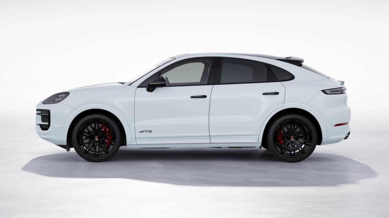 2026 Porsche Cayenne GTS Coupe Base