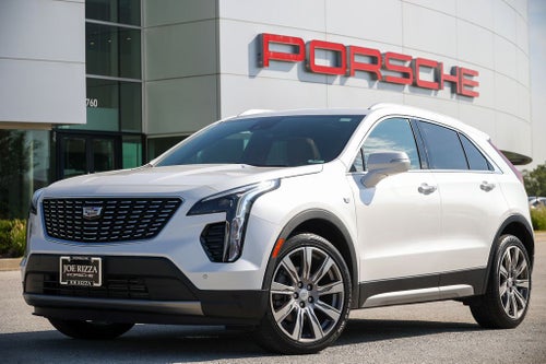 2022 Cadillac XT4 Premium Luxury