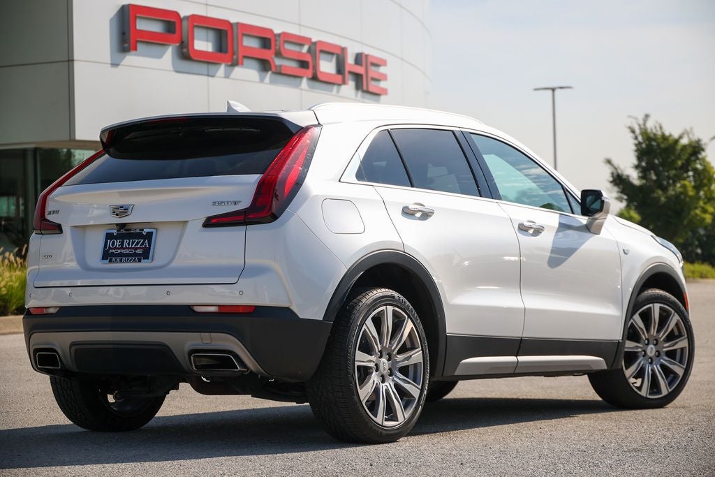 2022 Cadillac XT4 Premium Luxury
