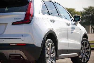 2022 Cadillac XT4 Premium Luxury